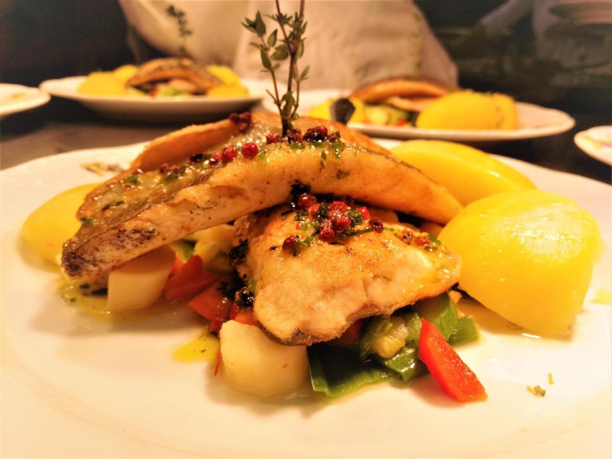 Hotel Zum Braeu Kinding Eksteriør billede