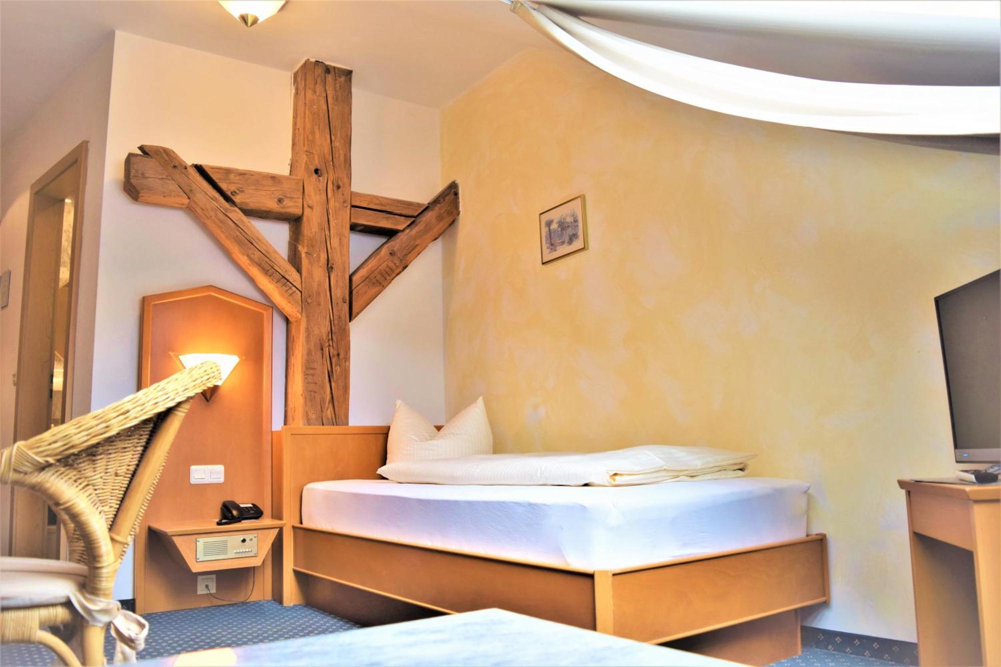 Hotel Zum Braeu Kinding Eksteriør billede