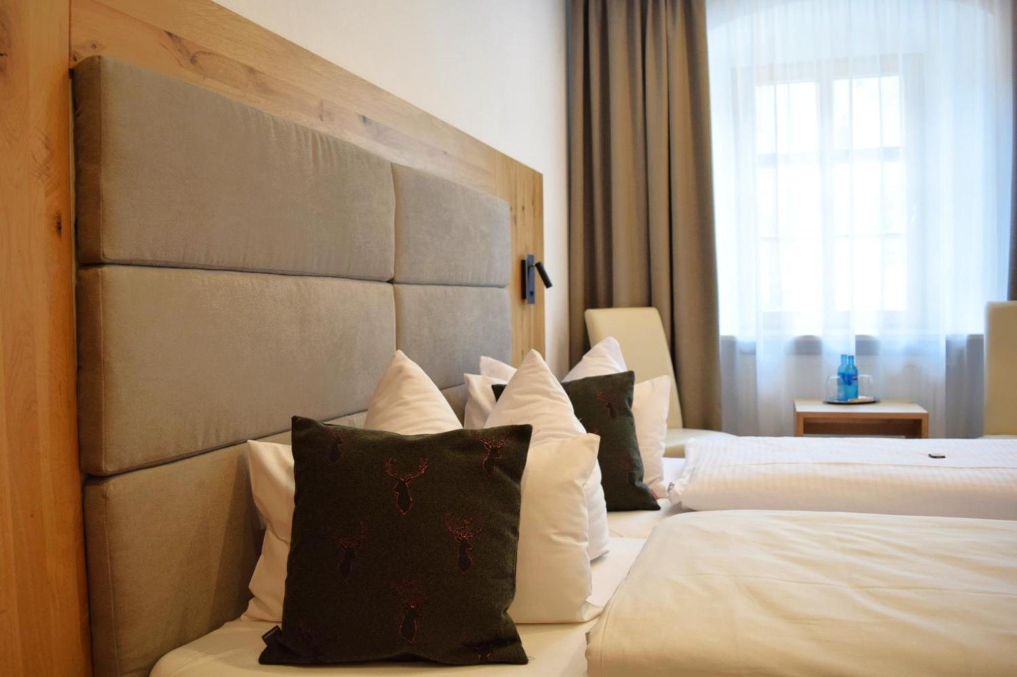 Hotel Zum Braeu Kinding Eksteriør billede