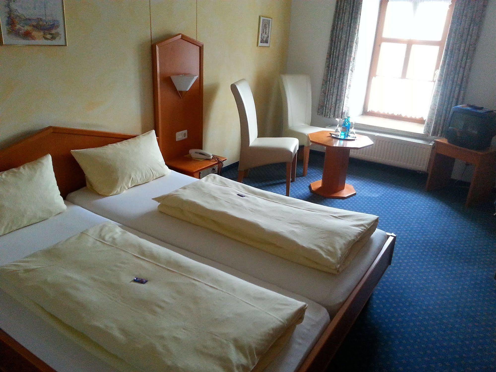 Hotel Zum Braeu Kinding Eksteriør billede