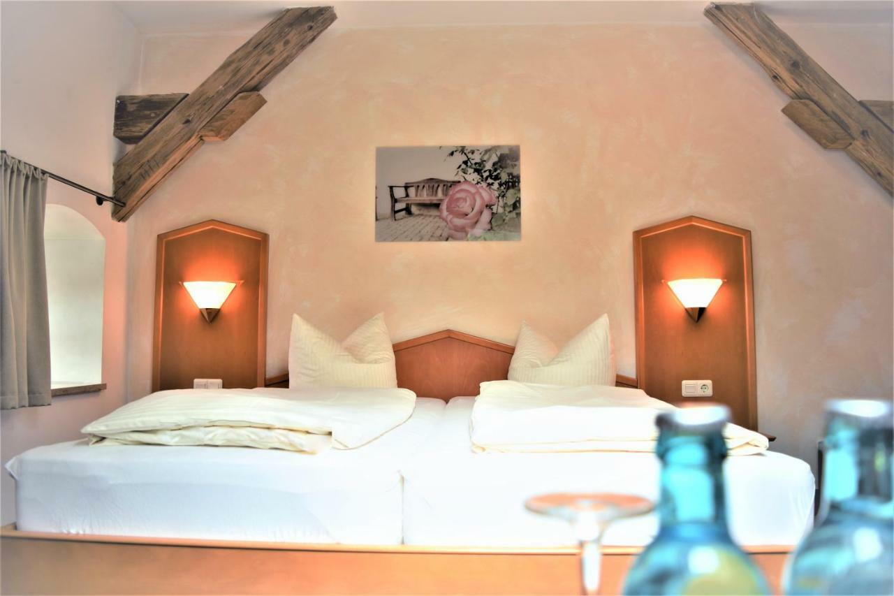 Hotel Zum Braeu Kinding Eksteriør billede
